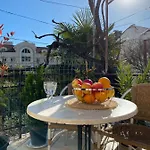 Shoreline Apartments